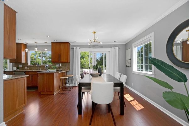 Dining room, Interior, Kitchen, Pendant Lights, Recessed Lighting, Wood Texture Flooring