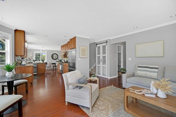 Dining room, Interior, Kitchen, Living room, Pendant Lights, Recessed Lighting, Stainless Steel Appliances, Wood Texture Flooring
