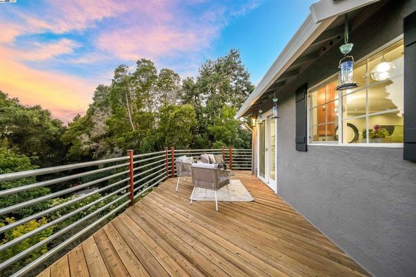 Exterior, Wood Texture Flooring