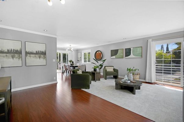 Dining room, Interior, Pendant Lights, Recessed Lighting, Wood Texture Flooring