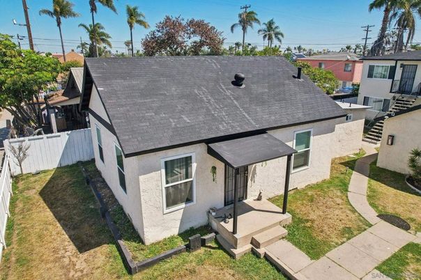 Exterior, Drone