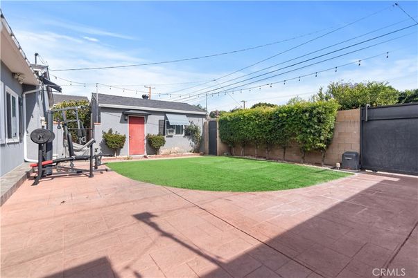 Backyard, Exterior