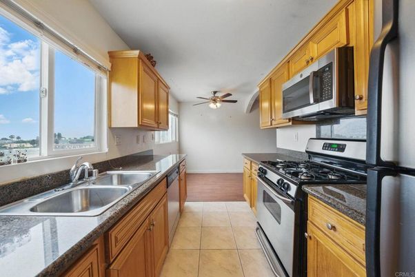 Interior, Kitchen, Water, Wood Texture Flooring