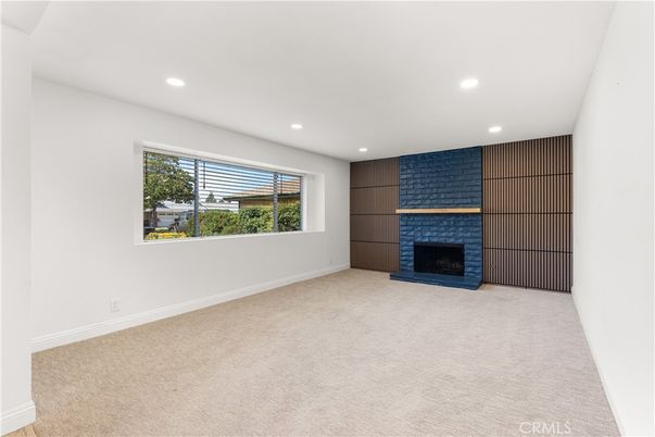 Empty room, Fireplace, Interior, Recessed Lighting