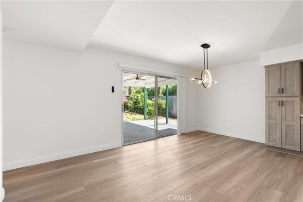 Empty room, Interior, Pendant Lights, Wood Texture Flooring