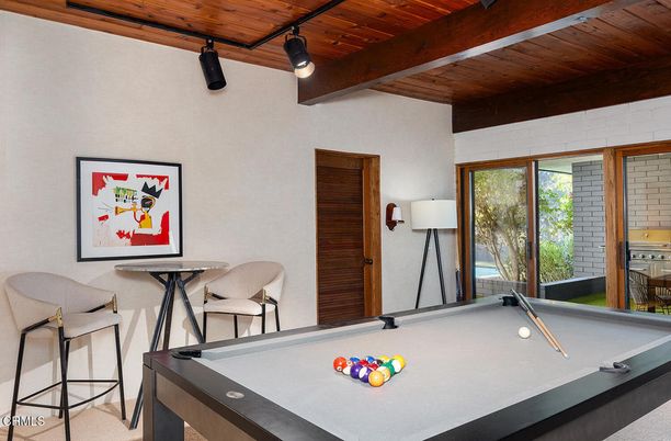 Billiard Table, Game Room, Interior, Wooden Beams, Wooden Ceilings