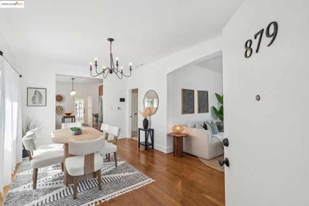 Chandelier, Dining room, Interior, Pendant Lights, Wood Texture Flooring