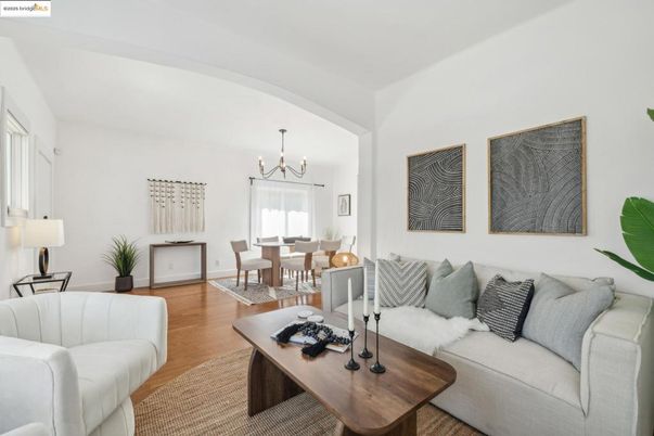 Chandelier, Dining room, Interior, Living room, Wood Texture Flooring