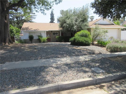 Attached, Backyard, Exterior, Facade, Ranch
