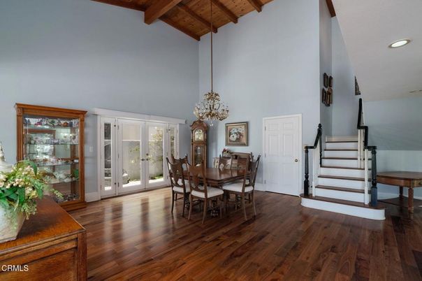 Dining room, Interior, Pendant Lights, Recessed Lighting, Wooden Beams, Wooden Ceilings, Wood Texture Flooring