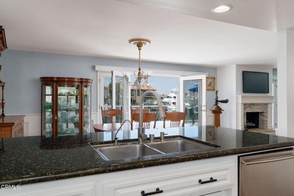 Chandelier, Fireplace, Interior, Kitchen, Recessed Lighting