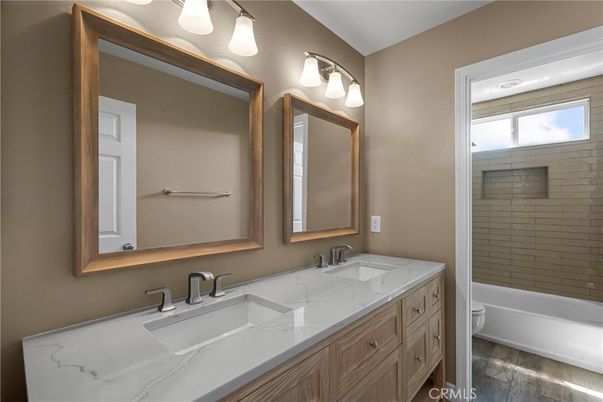 Bathroom, Dual Sink Vanities, Interior, Wood Texture Flooring