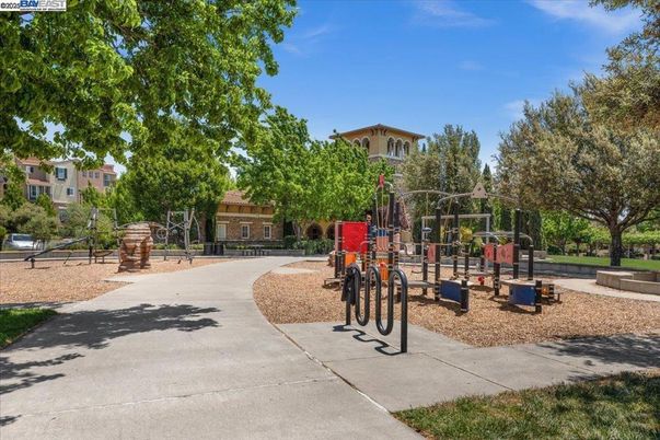 Backyard, Exterior, Playground