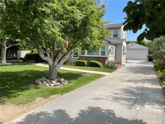 Backyard, Detached Garage, Exterior