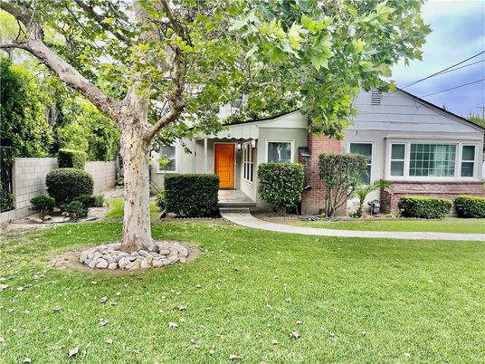 Exterior, Facade, Brick Facade, Ranch