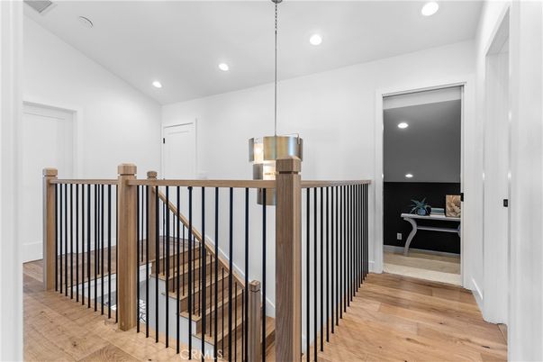 Interior, Pendant Lights, Recessed Lighting, Wood Texture Flooring
