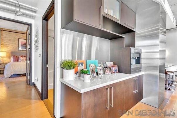 Bedroom, Interior, Kitchen, Stainless Steel Appliances, Wood Texture Flooring