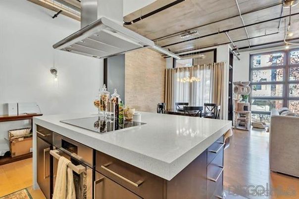 Dining room, Interior, Kitchen, Pendant Lights, Stainless Steel Appliances, Wood Texture Flooring