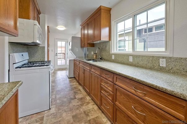 Interior, Kitchen, Washer