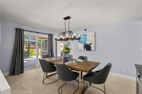Chandelier, Dining room, Interior, Pendant Lights