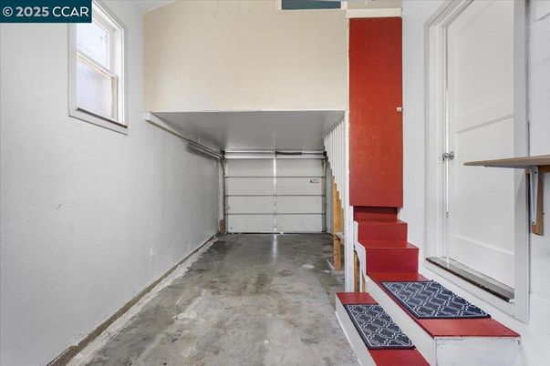 Garage, Interior