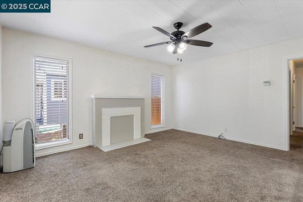 Empty room, Fireplace, Interior