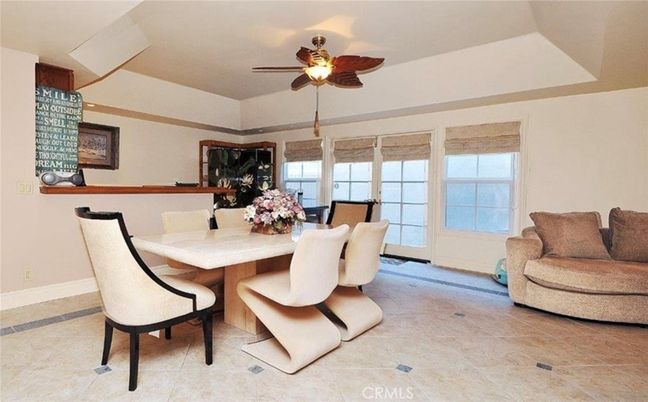 Dining room, Interior