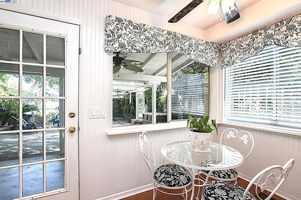 Dining room, Interior, Sun Room