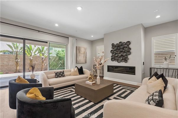 Fireplace, Interior, Living room, Recessed Lighting