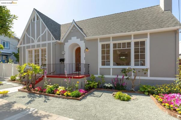 Exterior, Facade, Tudor Revival