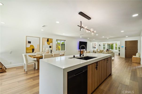 Dining room, Interior, Kitchen, Living room, Pendant Lights, Recessed Lighting, Wood Texture Flooring
