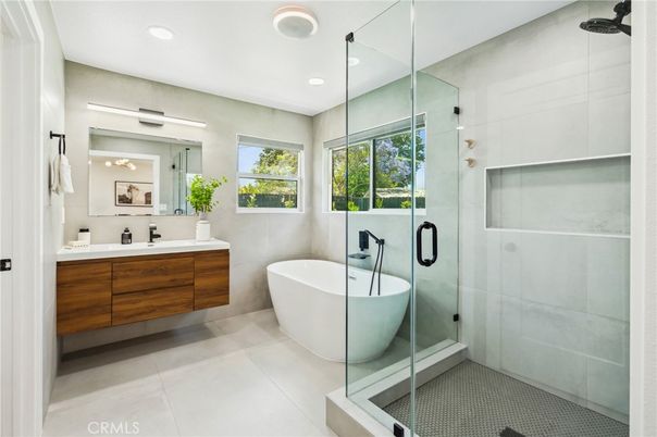 Bathroom, Dual Sink Vanities, Free Standing Baths, Glass Shower, Interior, Recessed Lighting