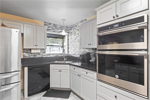 Interior, Kitchen, Pendant Lights, Stainless Steel Appliances