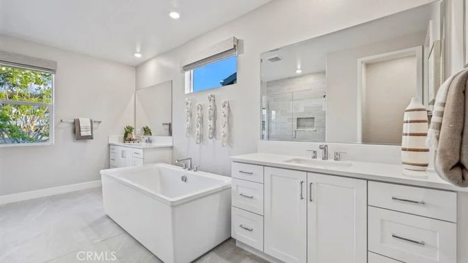 Bathroom, Dual Sink Vanities, Free Standing Baths, Interior, Recessed Lighting