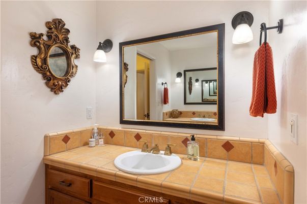 Bathroom, Interior, Tile Countertops