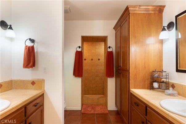 Bathroom, Interior, Tile Countertops