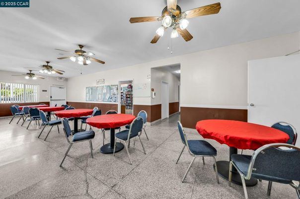 Dining room, Interior
