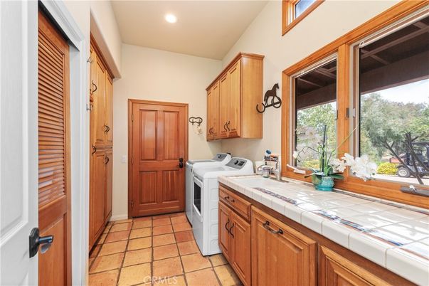 Interior, Recessed Lighting, Washer