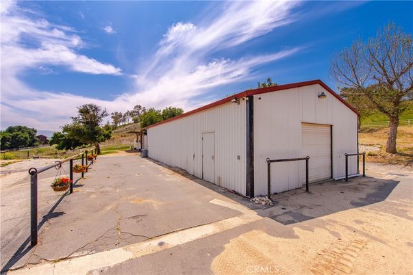 Detached Garage, Exterior