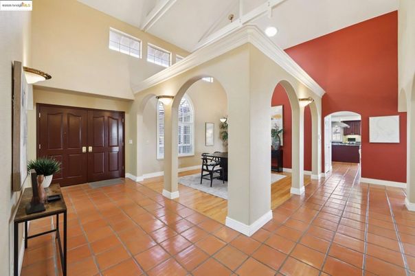 Dining room, Interior