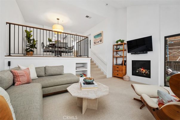 Fireplace, Interior, Living room