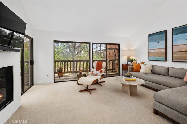 Fireplace, Interior, Living room
