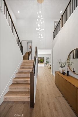 Interior, Pendant Lights, Recessed Lighting, Wood Texture Flooring