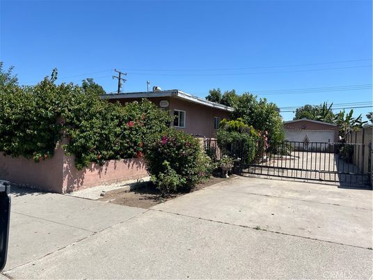 Detached Garage, Exterior