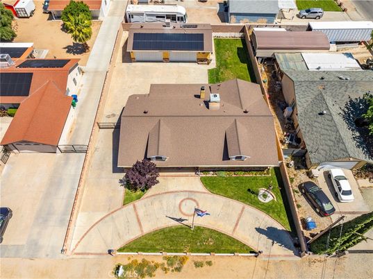 Exterior, Drone