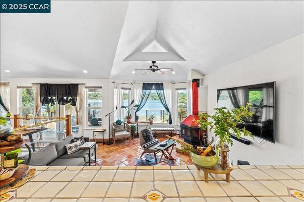 Interior, Living room, Recessed Lighting, Water