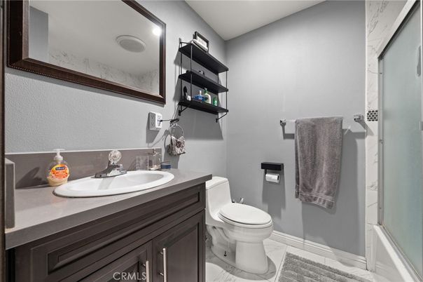 Bathroom, Interior, Marble, Recessed Lighting