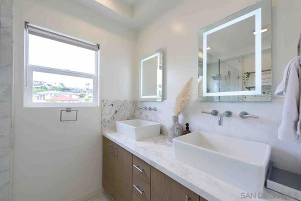 Bathroom, Interior, Marble Walls