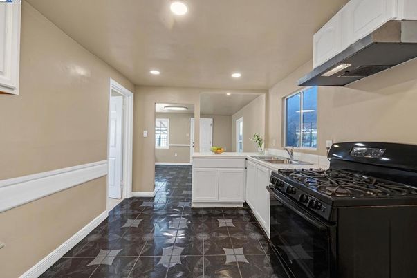 Interior, Kitchen, Recessed Lighting