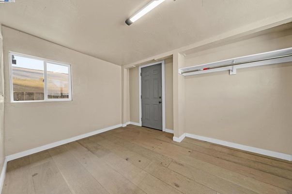 DE Listing image placeholder